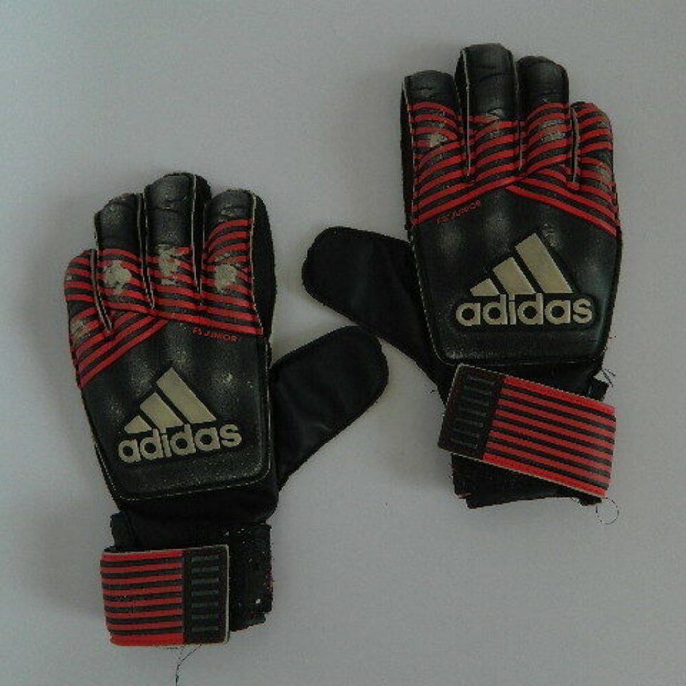 Adidas Junior Soccer Goalie Gloves Size 6